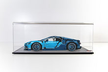 Laden Sie das Bild in den Galerie-Viewer, Viewcase Vitrine für den Lego® Bugatti Chiron – auch mit Beleuchtung 66x35x25 cm