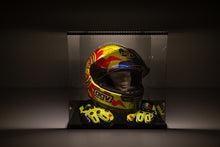 Laden Sie das Bild in den Galerie-Viewer, Helm 1:2 Viewcase 20x20x20 cm