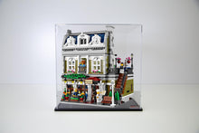 Laden Sie das Bild in den Galerie-Viewer, Viewcase Vitrine für den Lego® Pariser Restaurant Creator Expert 27x30x42 cm