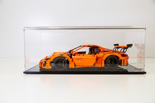 Laden Sie das Bild in den Galerie-Viewer, Viewcase Modellauto Vitrine für Lego® GT3RS – auch mit Beleuchtung 66x35x25 cm