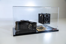 Laden Sie das Bild in den Galerie-Viewer, Viewcase Sammlervitrine beleuchtet - Der Allrounder 30x15x15 cm